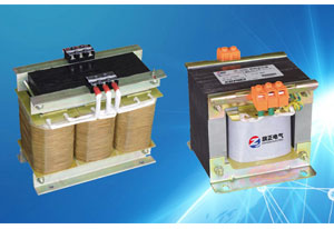 上一篇文章我們講了“控制變壓器與電源變壓器之間的區(qū)別”，今天旗正再來為大家講一下控制變壓器與功放變壓器之間有何不同之處，讓大家對(duì)控制變壓器再進(jìn)一步的認(rèn)識(shí)它！